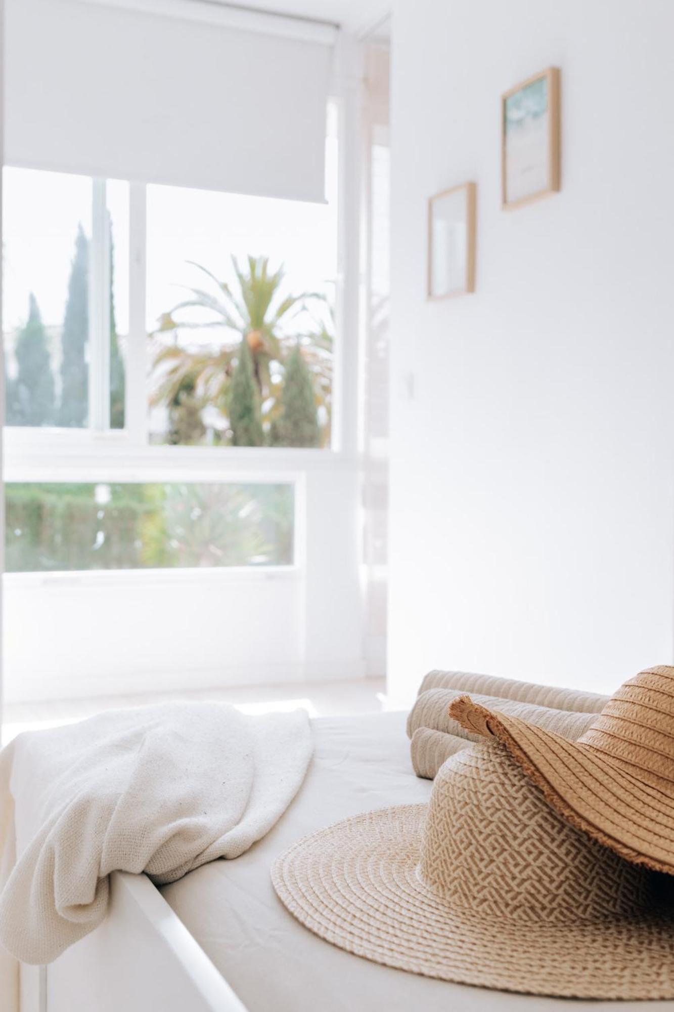 Apartamento A ESTRENAR: Piso de Diseño al lado del mar, Marbella Exterior foto