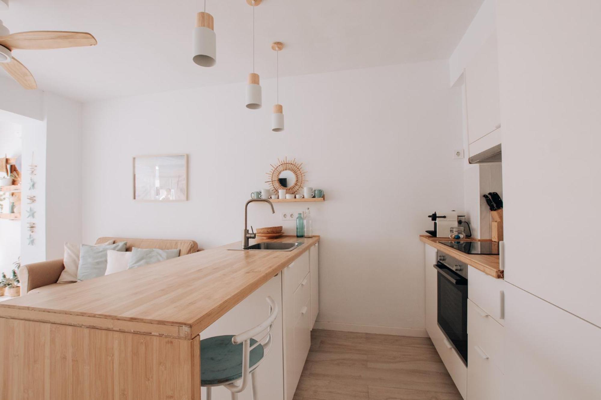 Apartamento A ESTRENAR: Piso de Diseño al lado del mar, Marbella Exterior foto